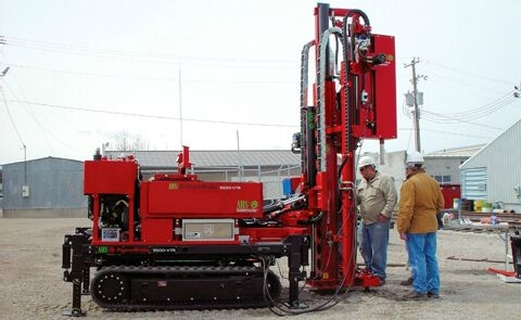 9500 VTR gumilánctalpas talajmintavevő magszondázó- és fúróberendezés, 3. kép 9500 VTR gumilánctalpas talajmintavevő magszondázó- és fúróberendezés, 3. kép